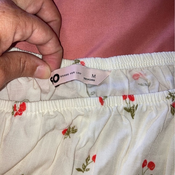 NWT SO Off The Shoulder Square Neck Crop M - Picture 7 of 8